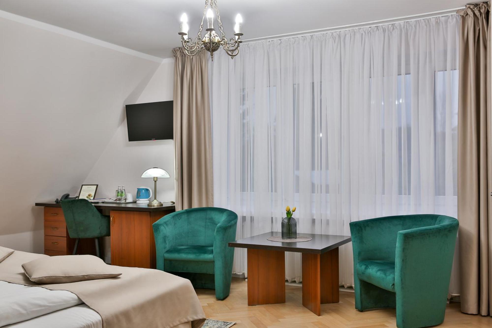 Hotel Wiosna Rabka Exterior photo